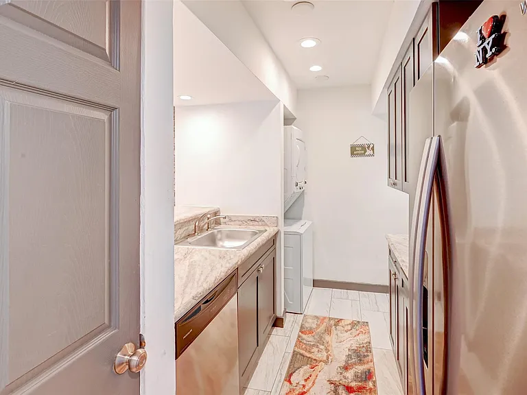 5863 Inwood Dr #5 — Photo 14