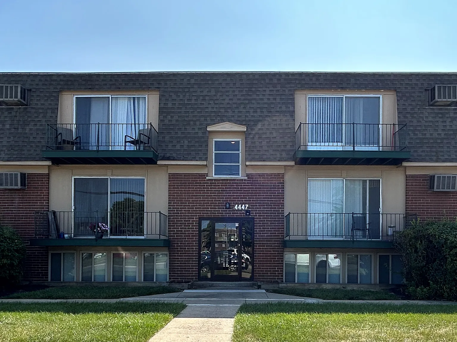 Delshire Apartments — Photo 3