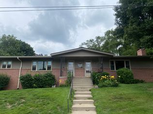 1402 N 58th St, Omaha, NE 68132