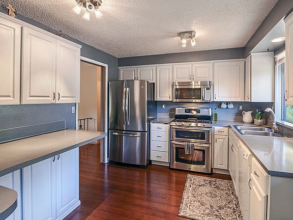 2nd image of 2347 Madrona Dr SE