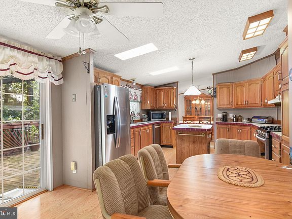 5th image of 26250 School Ln