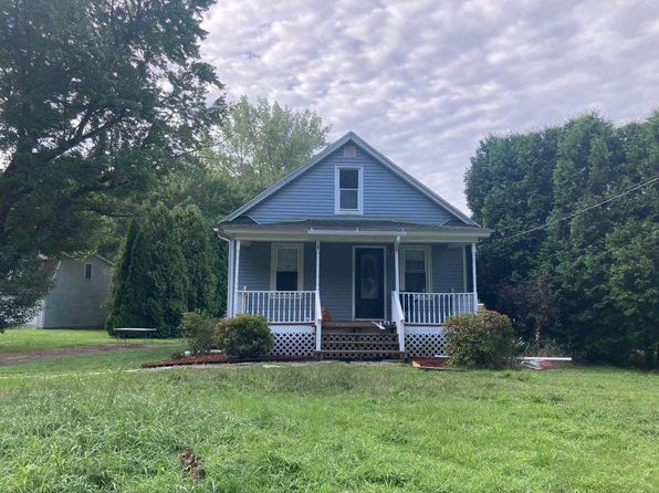 62 Cooley Ave