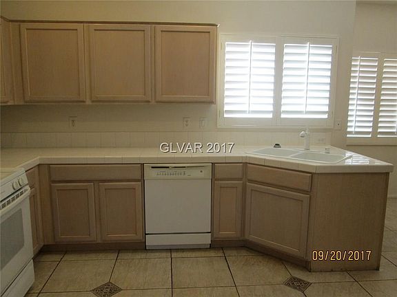 5th image of 3453 Cherbourg Ave #0