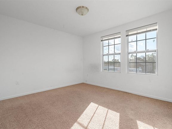 3rd image of 15598 Merlin Ave