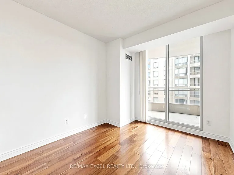 256 Doris Ave #1203 — Photo 15