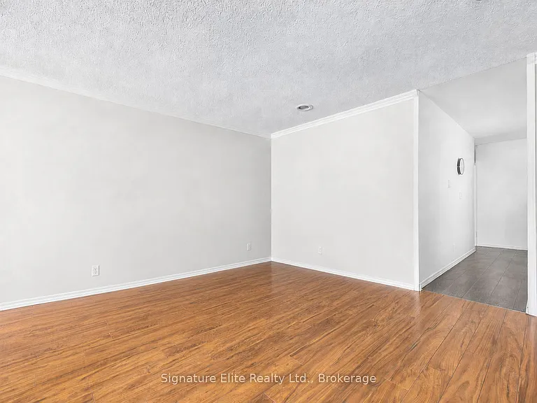 44 Westbourne Ave — Photo 7