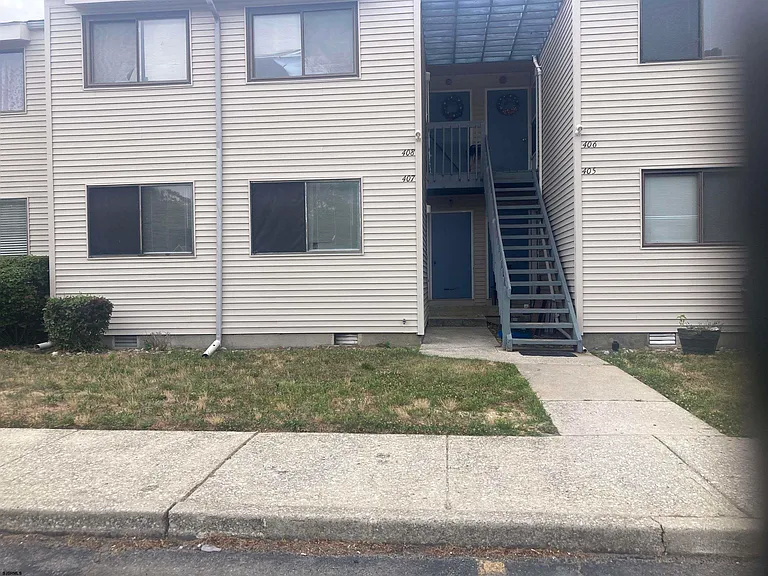 610 Noahs Rd #407 — Photo 2
