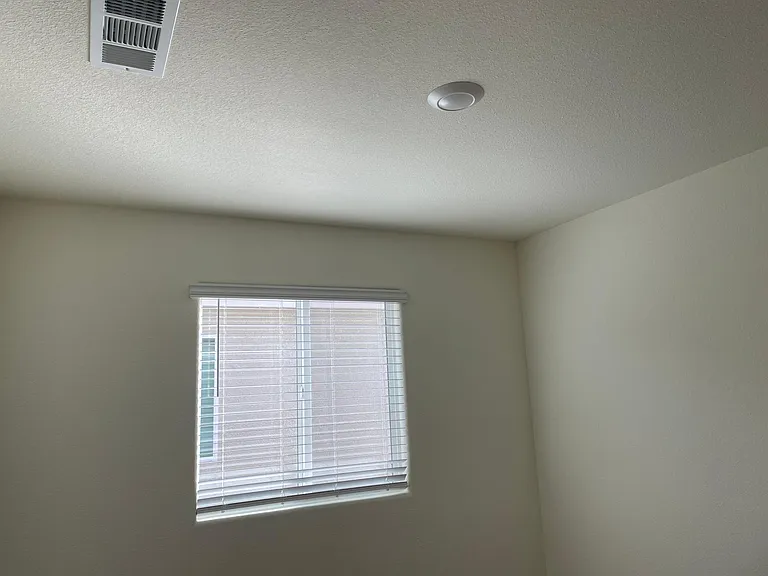 3120 Montgomery Ln — Photo 9