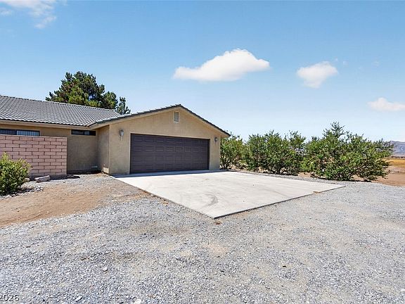 5th image of 2170 Zephyr Ave