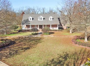 5001 Plantation Rd, Alexandria, LA 71303