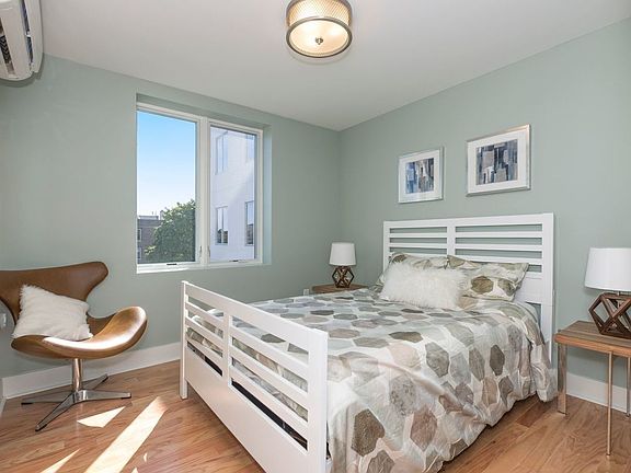 3rd image of 115 Erasmus St #21B