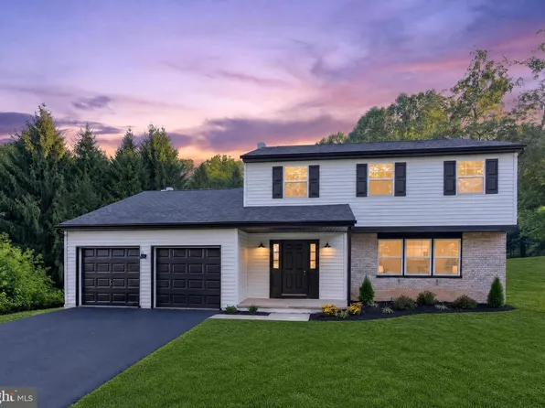 127 Governors Cir, Downingtown, PA 19335