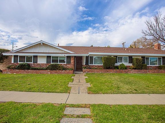 2nd image of 119 Cathy Dr