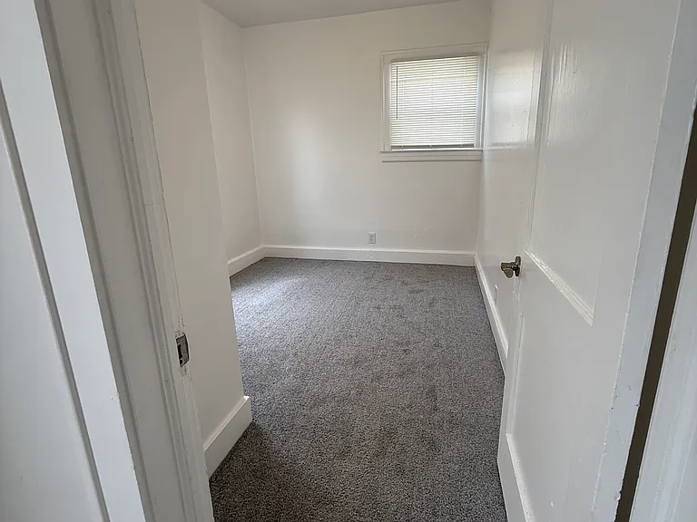 15203 Kinsman Rd #3 — Photo 12