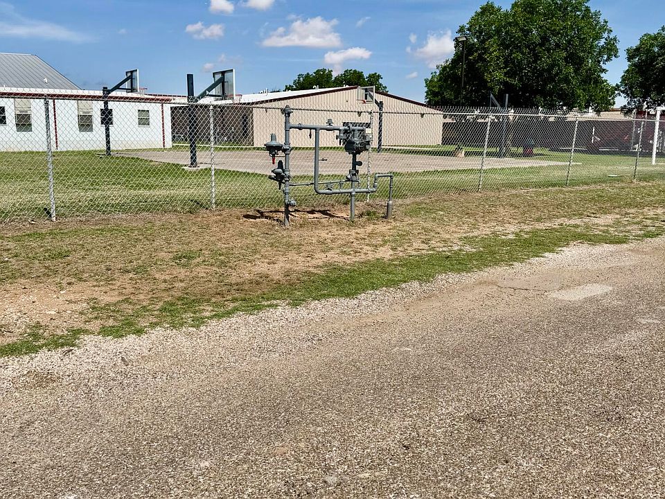 2nd image of 201 Stadium Dr