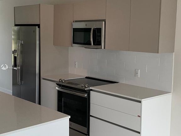 4th image of 19380 NE 26th Ave #3207