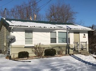 208 Hart Ave, Des Moines, IA 50315