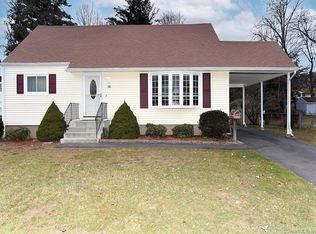 18 Jeffrey Dr, East Hartford, CT 06118