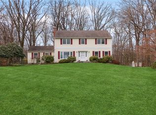 23 Greenlawn Rd, Katonah, NY 10536