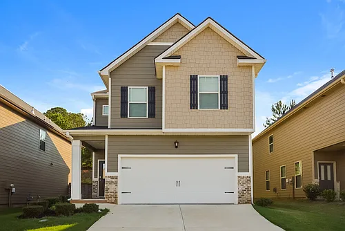 313 Emporia Loop Photo 1