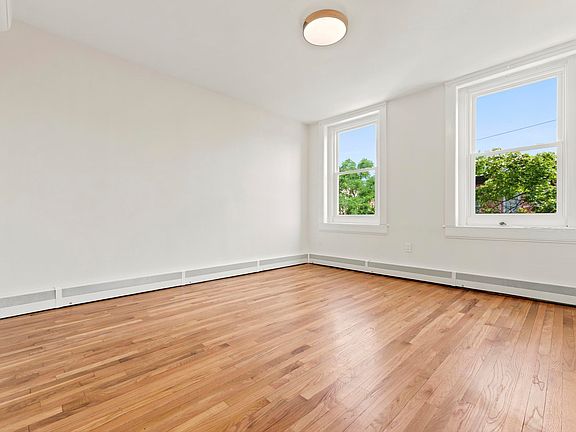 4th image of 85 Union St