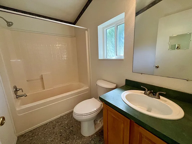 2054 Marion Ave — Photo 11