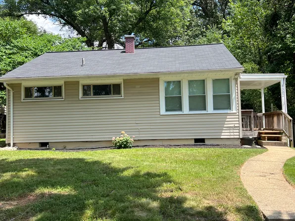 1302 Coral Sea Dr, Rockville, MD 20851