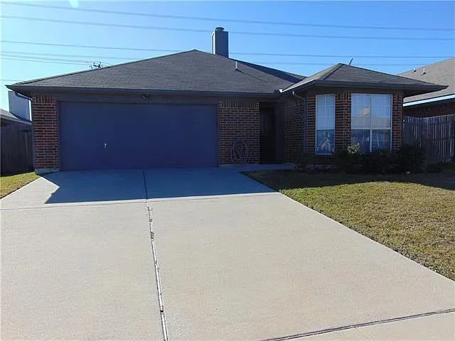 834 W Colony Dr