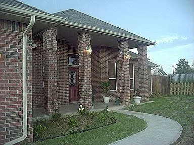 Building Photo - 15904 Heather Ct