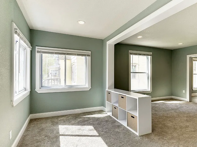1049 25th Ave SE #1 — Photo 7