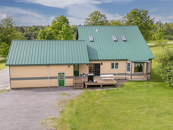 5th image of 335 Cornell Rd