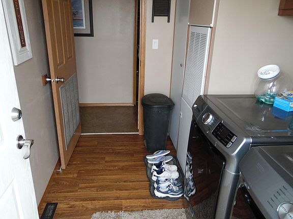 4th image of 148 Cook Dr