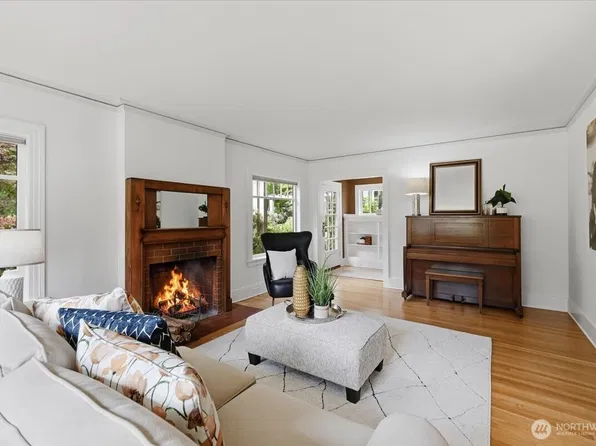 1828 NE Ravenna Boulevard, Seattle, WA 98105