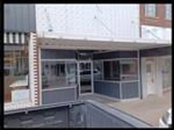 115 N Rollins St, Macon, MO 63552