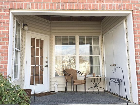 2nd image of 1409 Bonnett Pl Unit 195
