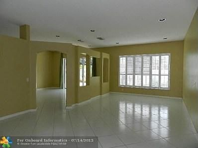 3rd image of 5358 SW 32nd Ter