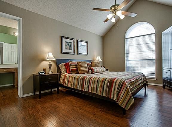 3rd image of 2018 Oak Bend Ln