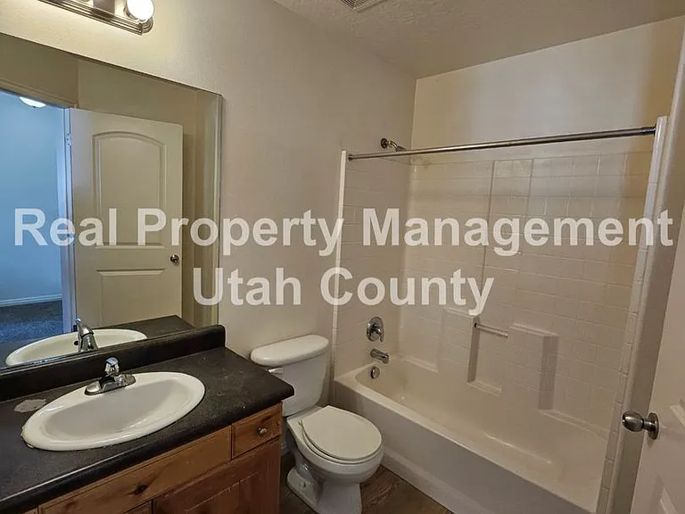 491 N 1235 W — Photo 14
