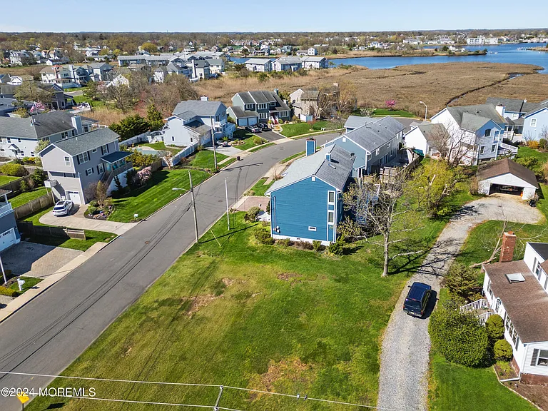 3 Drew Ct — Photo 24