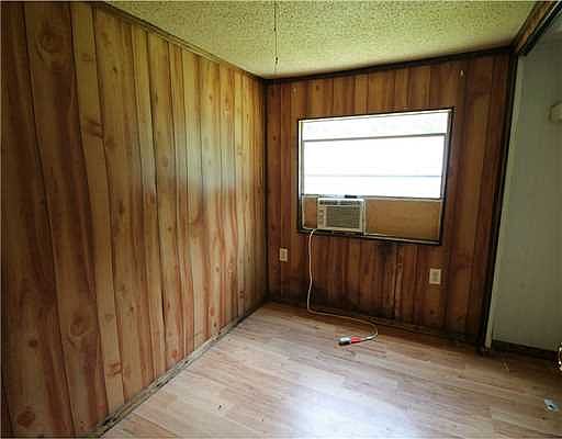5th image of 7725 Narcissus Dr