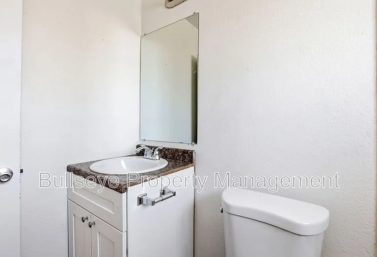 5645 S 6th St #2 — Photo 12