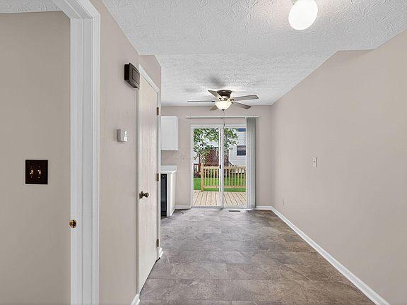 5th image of 7894 Tuxford Ct #2E