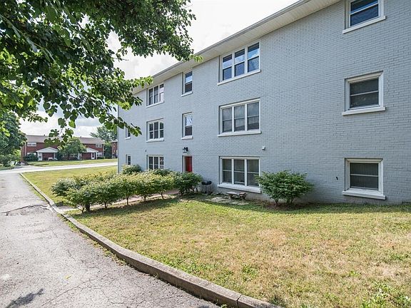 2nd image of 1631 Alexandria Dr #7