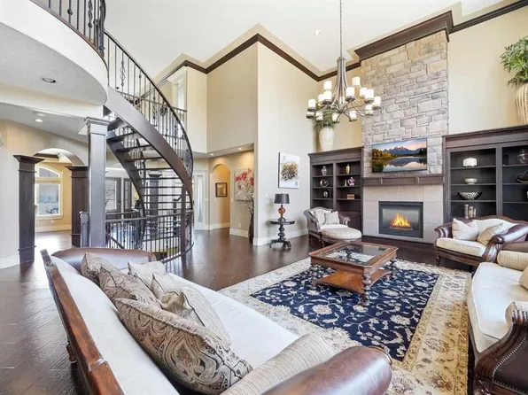 109 E Aspen Ridge Pl SW, Calgary, AB T3H 0J6