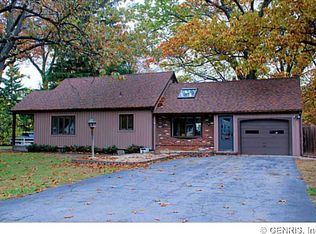 796 Dewitt Rd, Webster, NY 14580