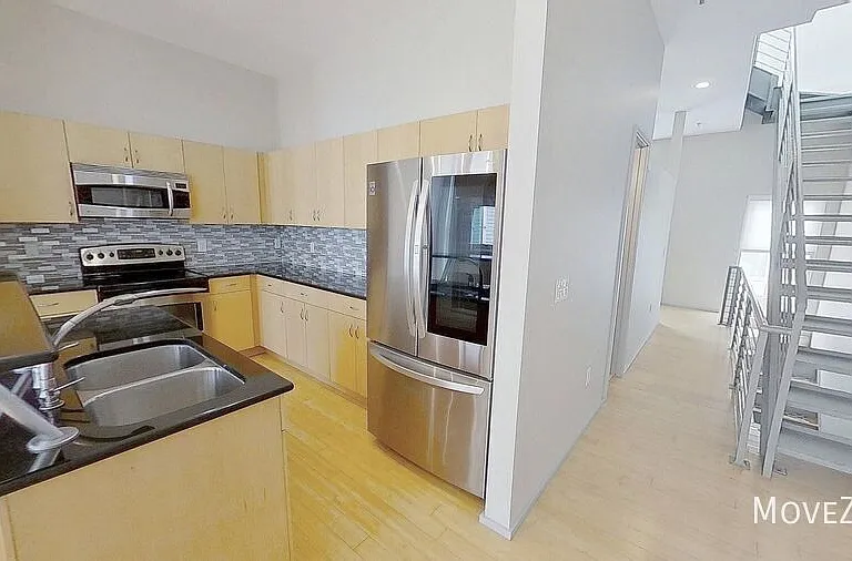 295 McDonald Ave — Photo 3