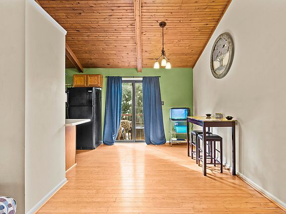 5th image of 798 Spring Meadows Dr