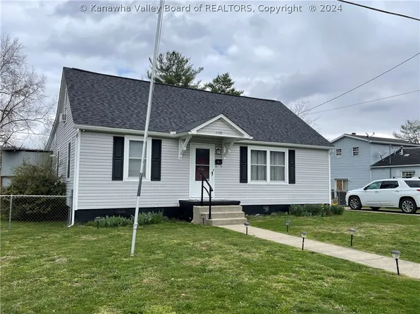 2730 Lincoln Ave, Saint Albans, WV 25177