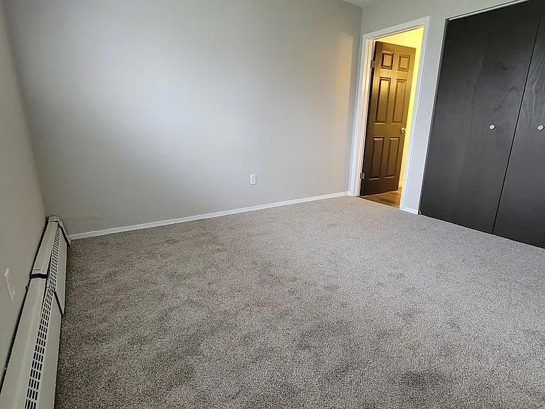 4912 Douglas Rd — Photo 33