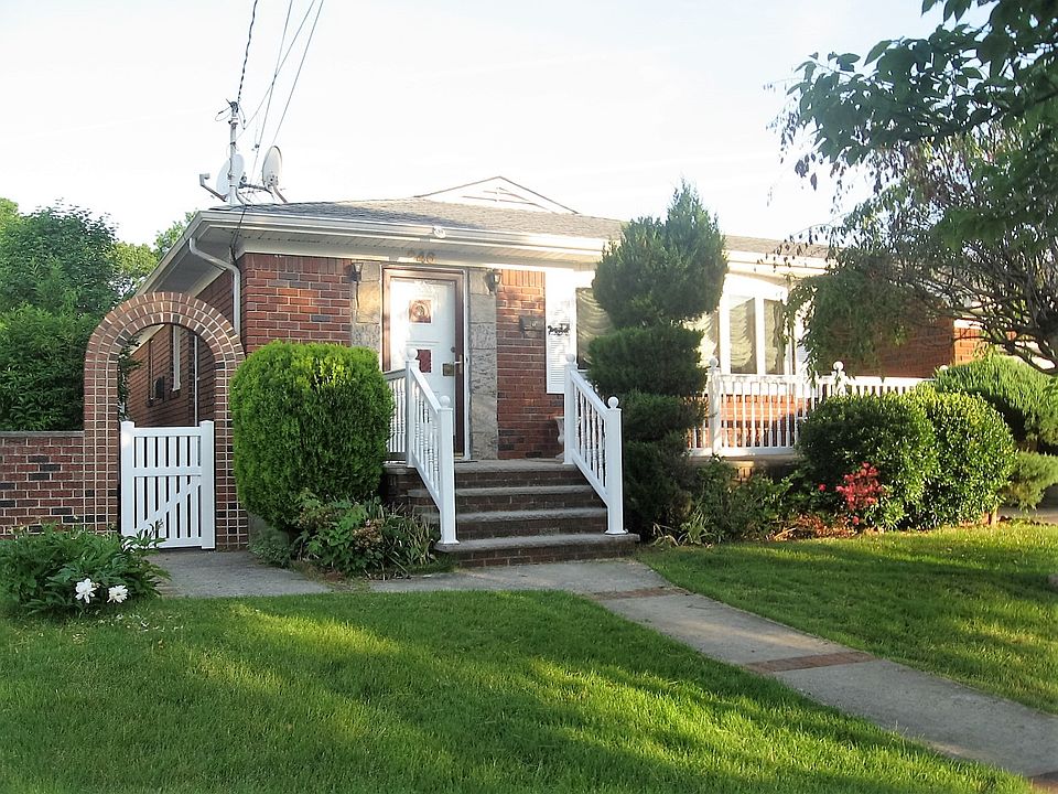 1st image of 246 Collfield Ave